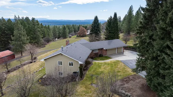 $899,000 | 23626 North Perry Road, Colbert, WA 99005