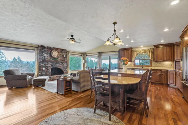 $899,000 | 23626 North Perry Road, Colbert, WA 99005