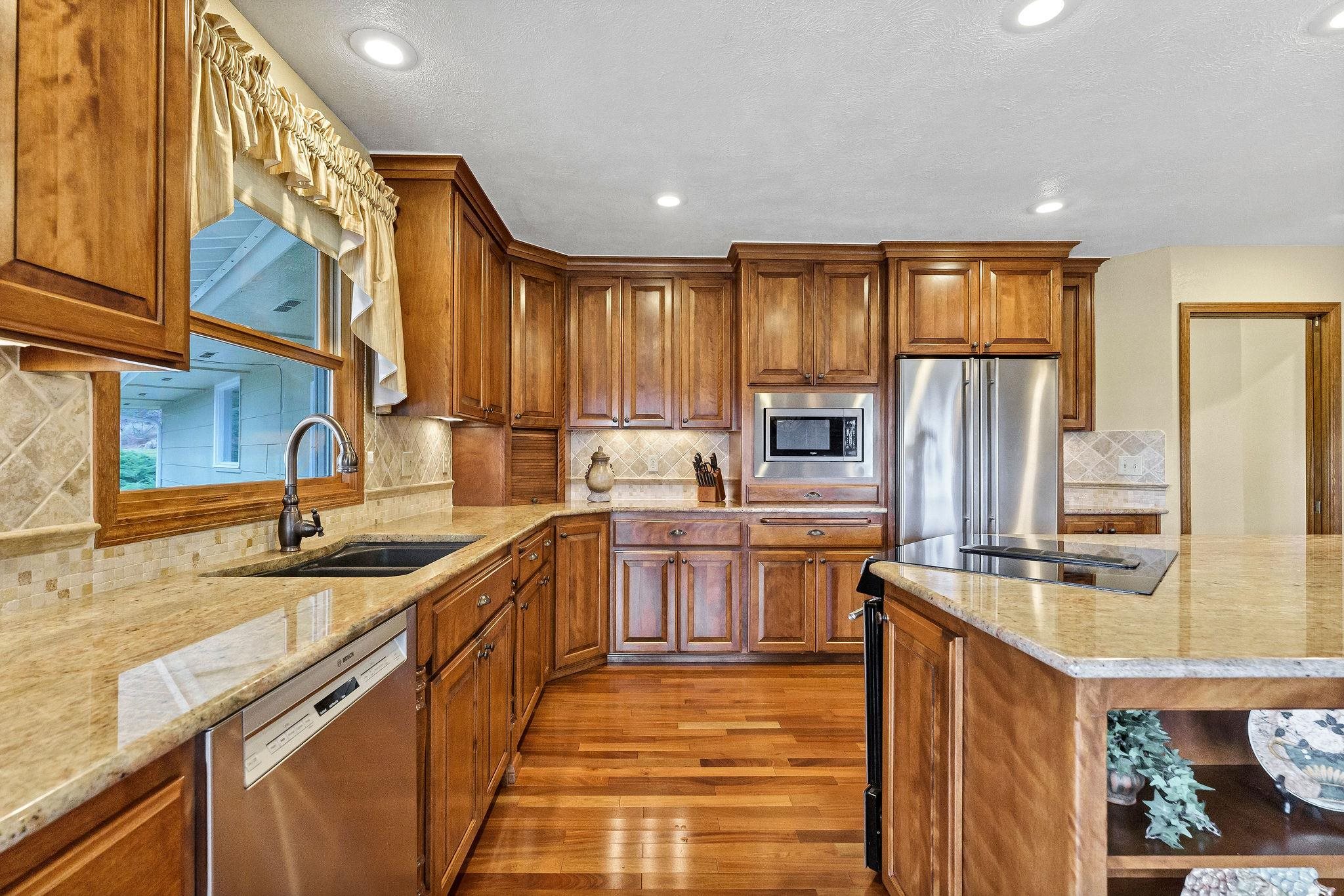 23626 North Perry Road Colbert, WA 99005 - Photo 8 of 44