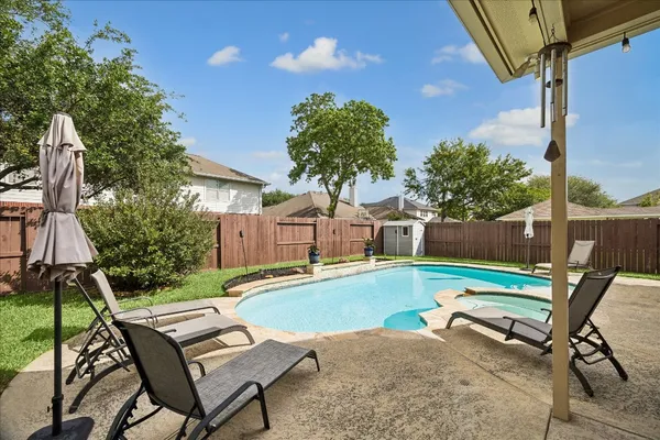 $550,000 | 9122 Memorial Valley Drive, Spring, TX 77379