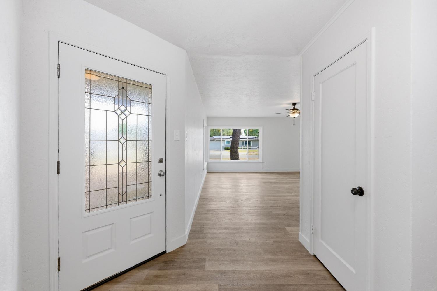 4205 Ralph Lane North Fresno, CA 93727 - Photo 9 of 59