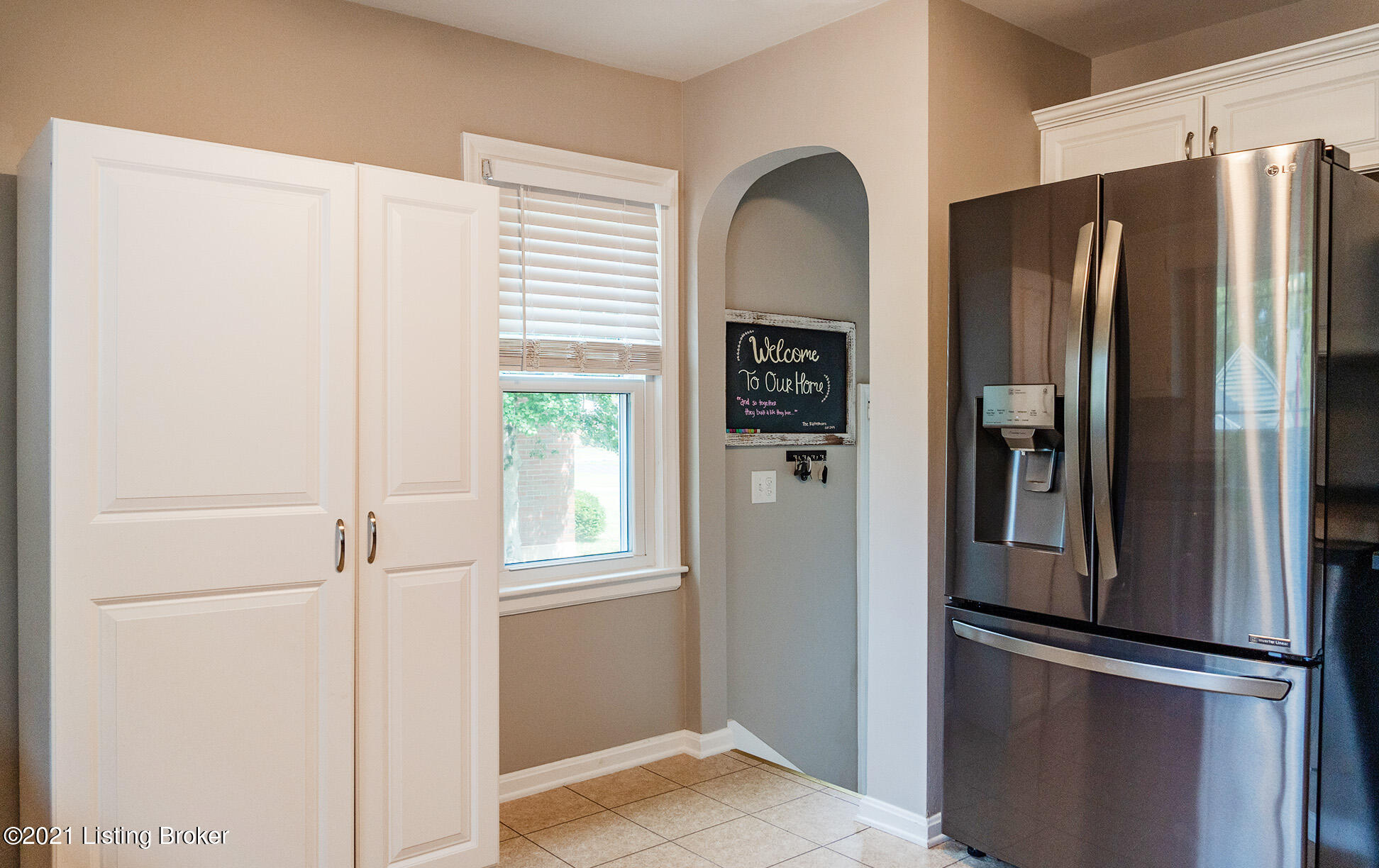 4319 Alicent Road Louisville, KY 40207 - Photo 17 of 54 4319-Alicent-Rd-20210820-020