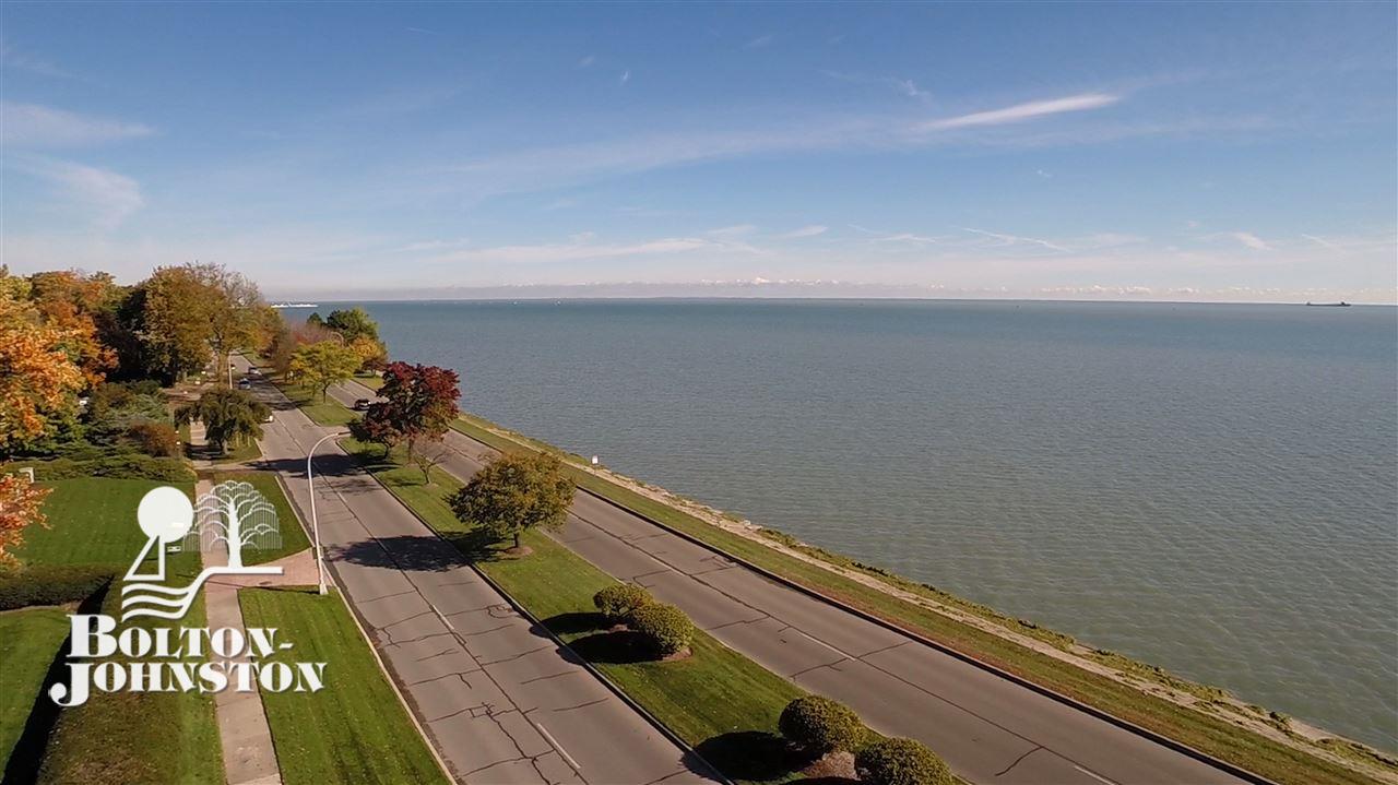 248 Provencal Road Grosse Pointe, MI 48236 - Photo 24 of 25 31353660-23.JPG