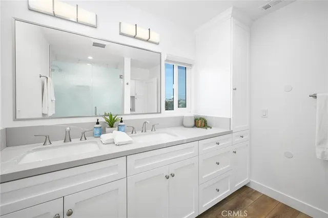 $3,150,000 | 205 42nd Street, Newport Beach, CA 92663