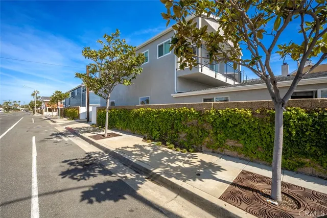 $3,150,000 | 205 42nd Street, Newport Beach, CA 92663
