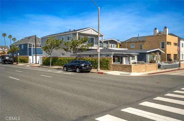 $3,150,000 | 205 42nd Street, Newport Beach, CA 92663
