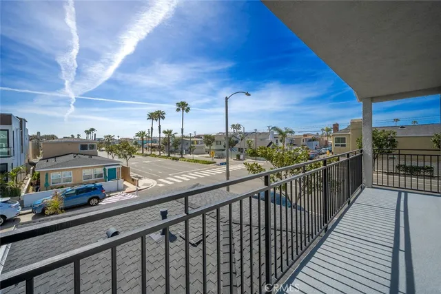 $3,150,000 | 205 42nd Street, Newport Beach, CA 92663