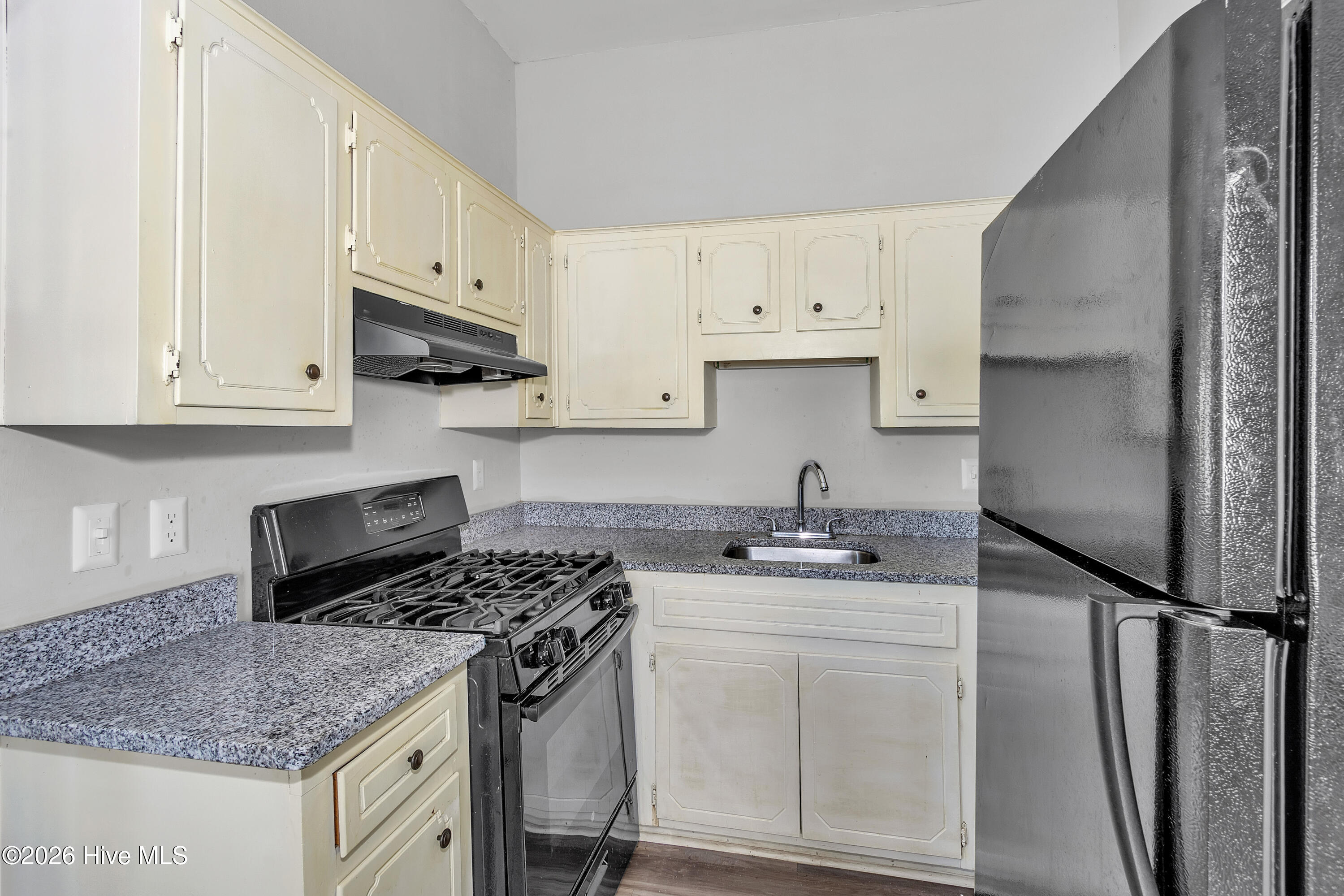 240 Ellis Street, Unit B Augusta, GA 30901 - Photo 6 of 16