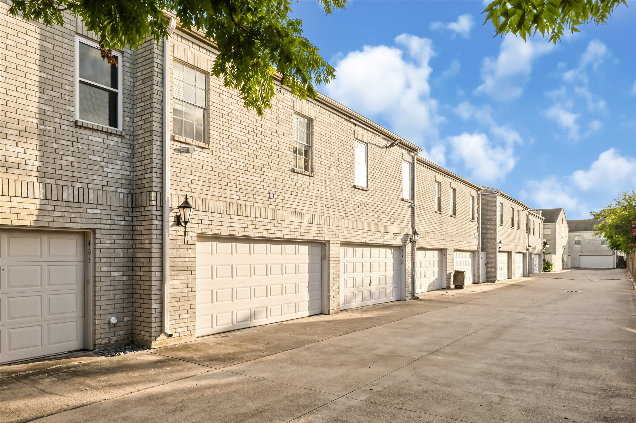 4001 Tanglewilde Street, Unit 404 Houston, TX 77063 - Photo 22 of 25