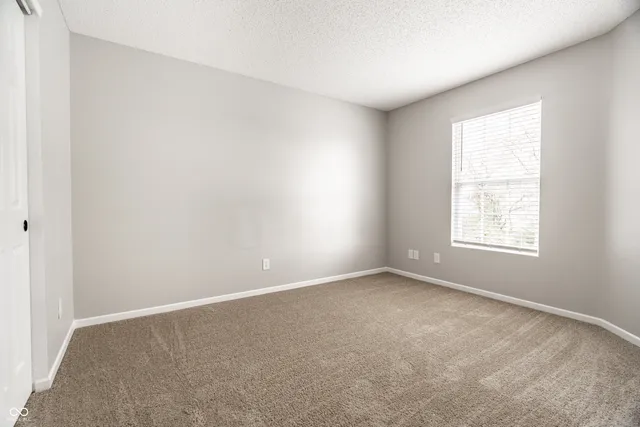 $310,000 | 8115 South Cricket Lane, Pendleton, IN 46064