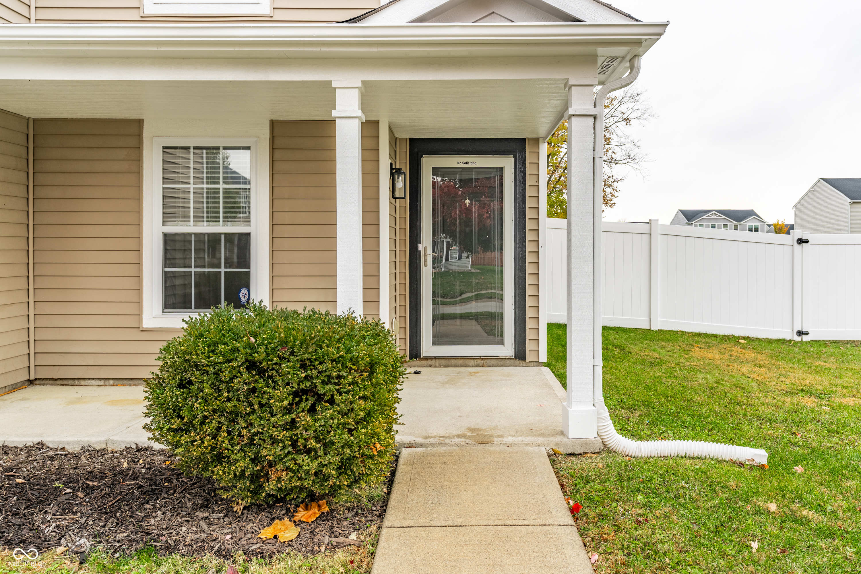 8115 South Cricket Lane Pendleton, IN 46064 - Photo 5 of 38
