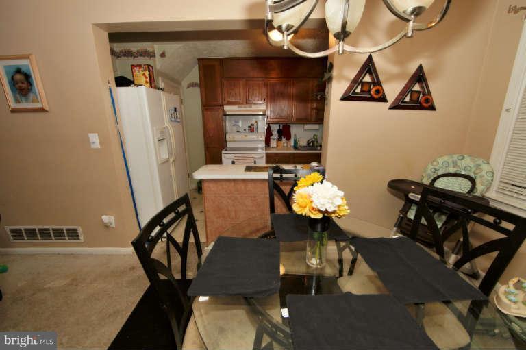 2237 Southorn Road Baltimore, MD 21220 - Photo 4 of 15 Dining Room