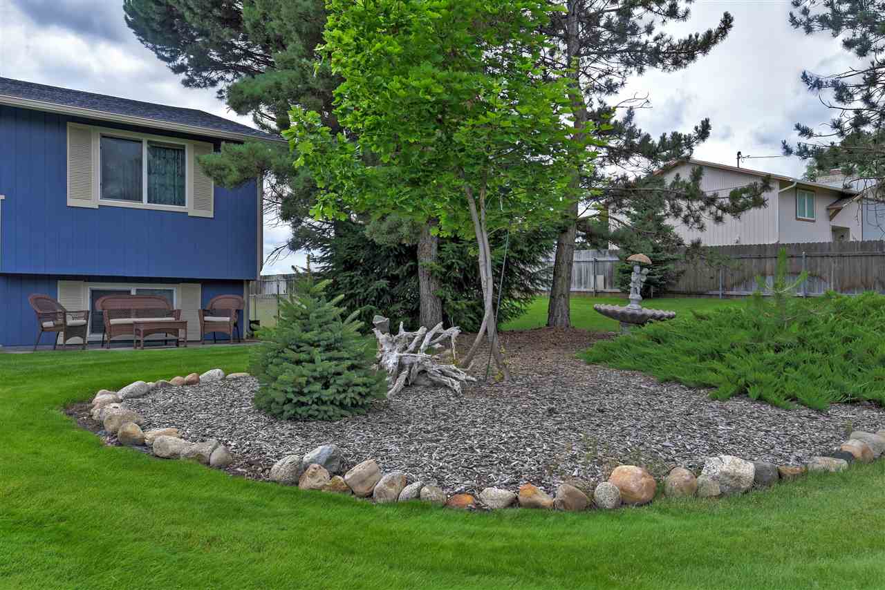 18423 North Atlantic Road Colbert, WA 99005 - Photo 15 of 20