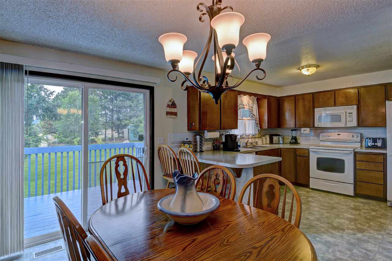 18423 North Atlantic Road Colbert, WA 99005 - Photo 5 of 20