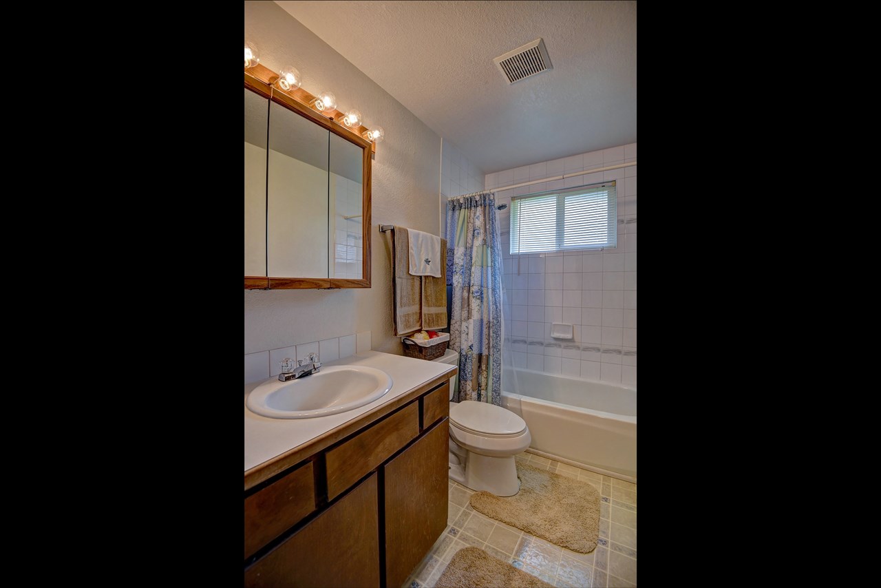 18423 North Atlantic Road Colbert, WA 99005 - Photo 9 of 20