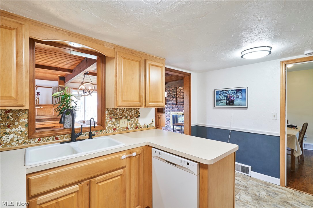 1360 Croyden Road Lyndhurst, OH 44124 - Photo 25 of 28 Gallery Image 25