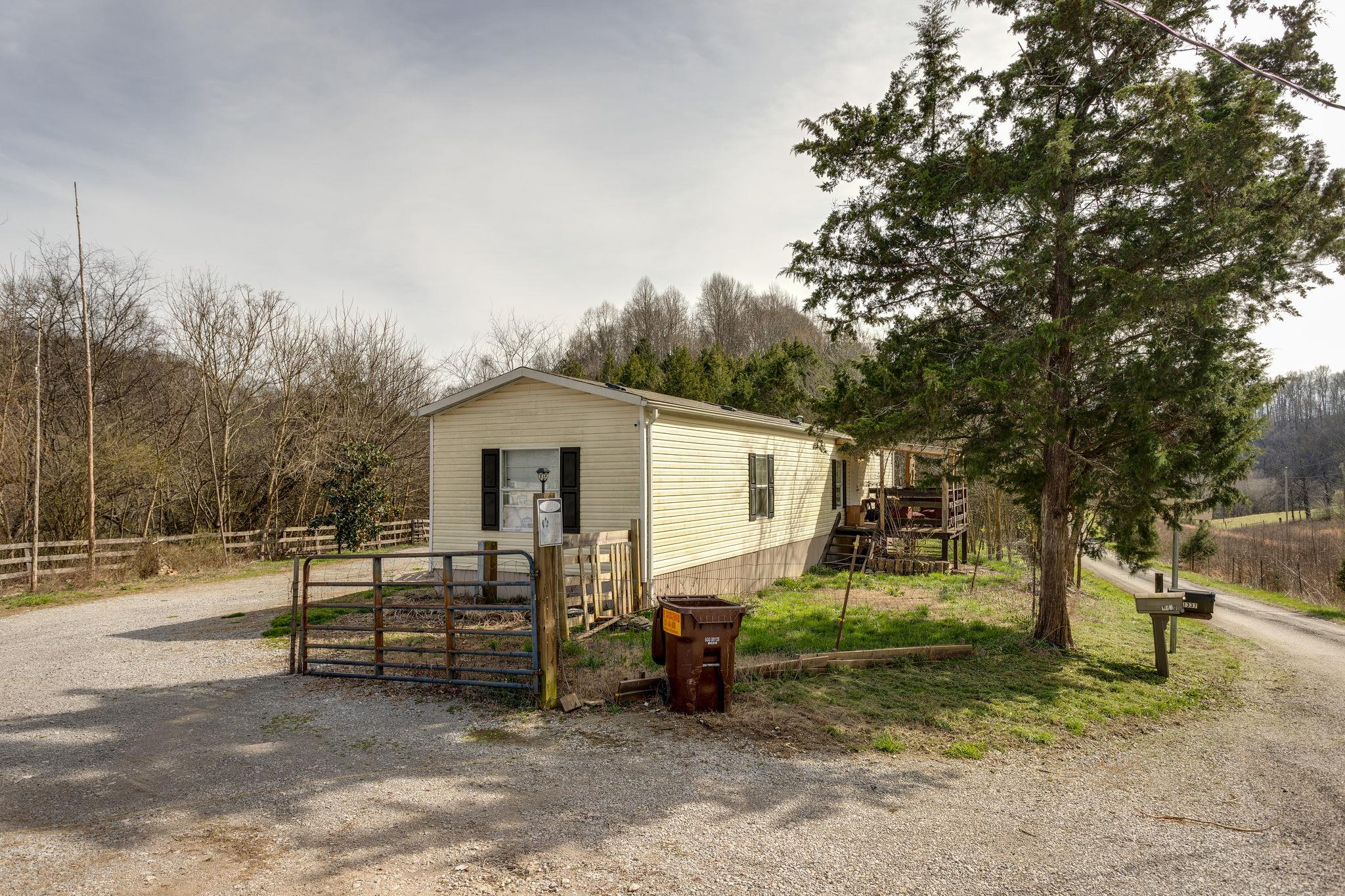 1337 Rabbit Trail Road Lynnville, TN 38472 - Photo 3 of 23 Gallery Image 3
