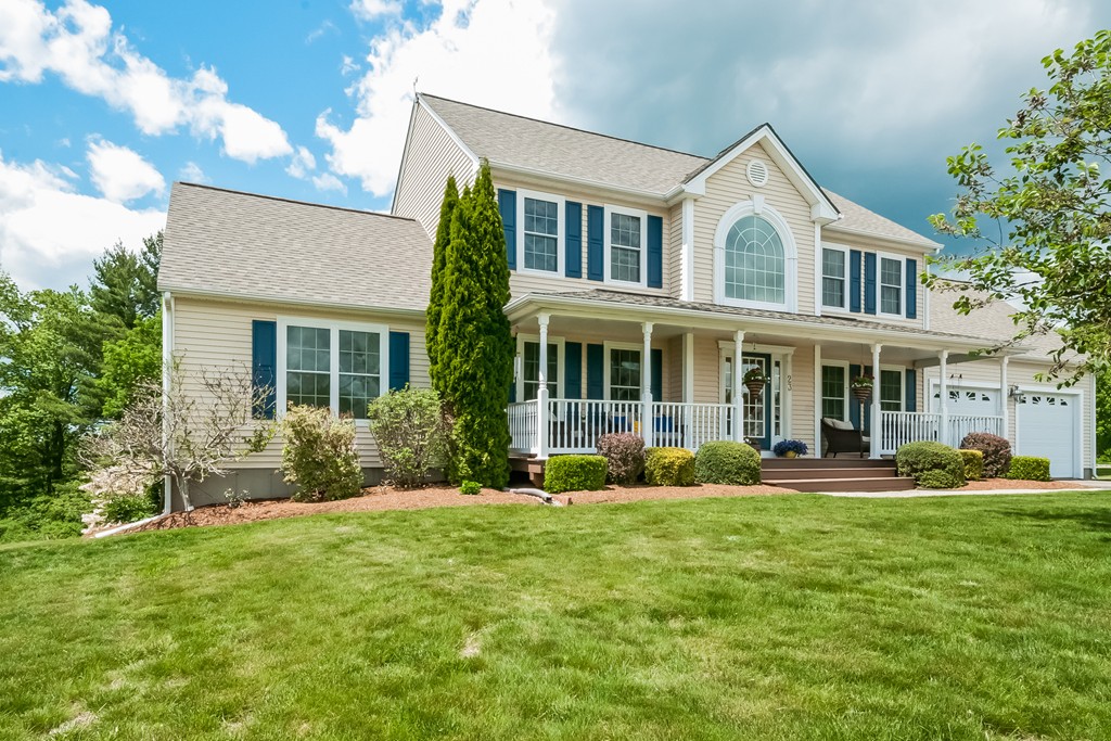 23 Vista Circle Rutland, MA 01543 - Photo 1 of 21 Gallery Image 1