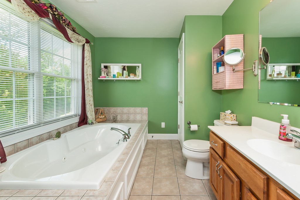 23 Vista Circle Rutland, MA 01543 - Photo 16 of 21 Gallery Image 16