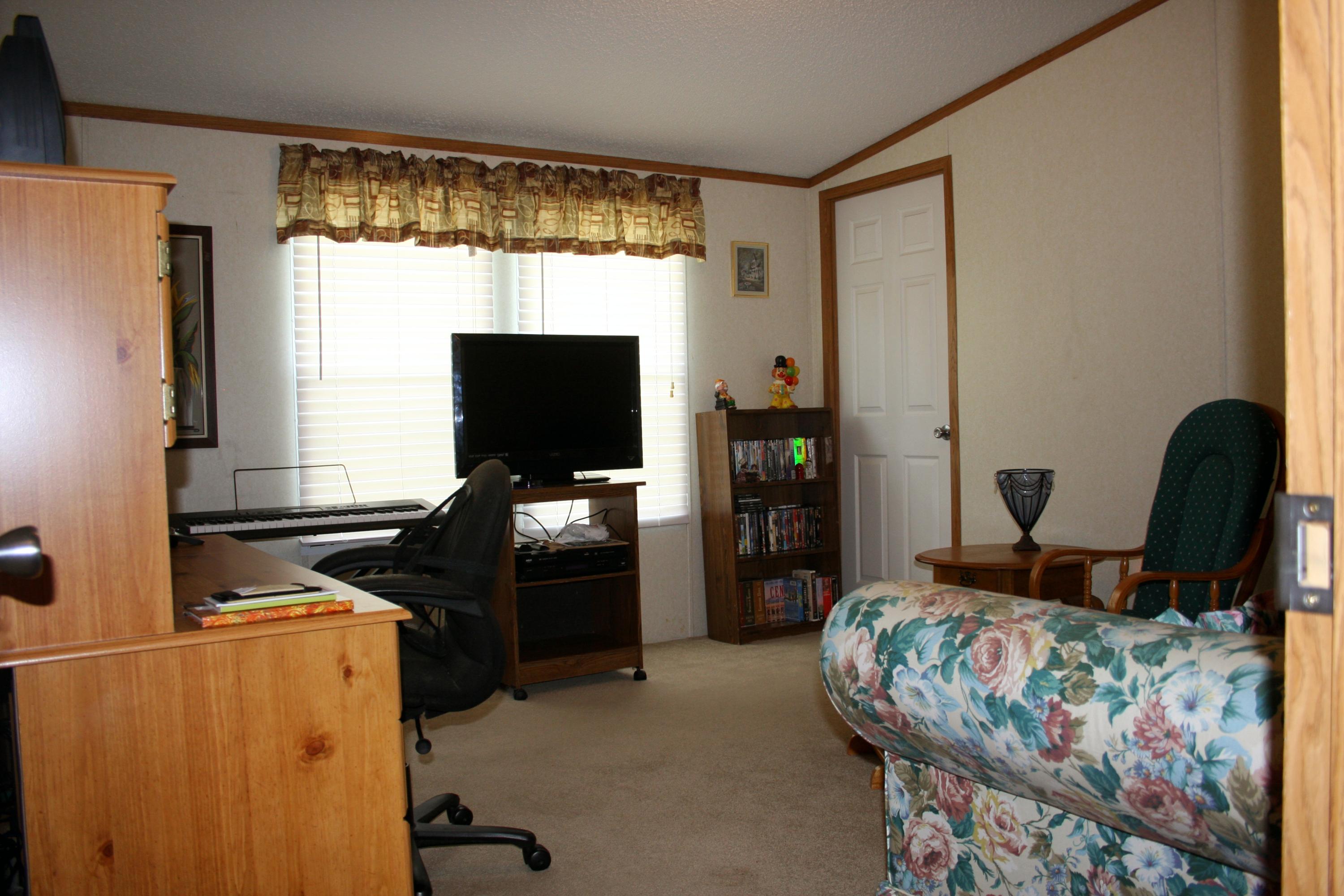 354 Mahala Road Sweetwater, TN 37874 - Photo 22 of 26 Bedroom #2 entering