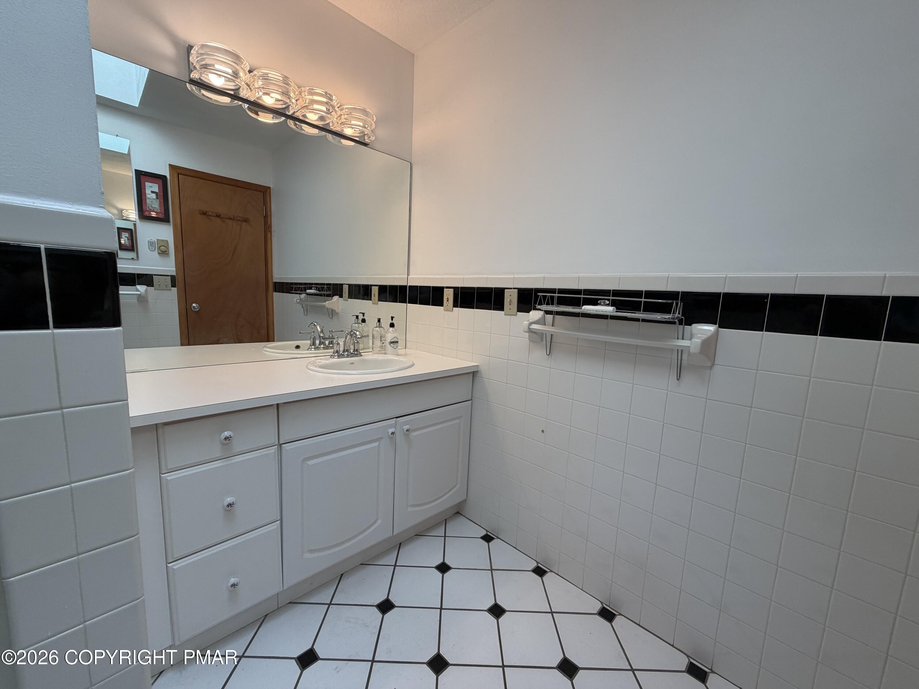 197 Hummingbird Trail Bushkill, PA 18324 - Photo 20 of 33 Primary Bathroom