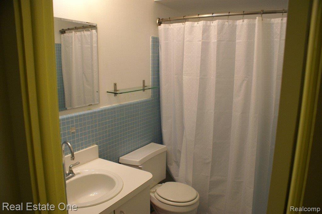 25671 Lahser Road, Unit 39 Southfield, MI 48033 - Photo 11 of 11