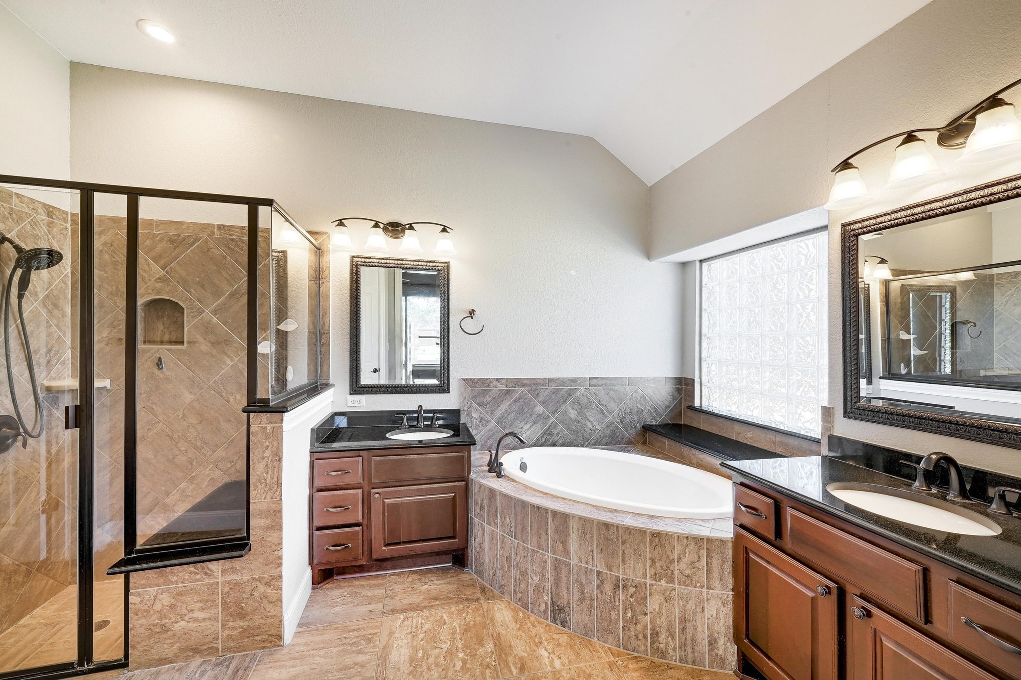 577 Shelf Rock Road Driftwood, TX 78619 - Photo 14 of 21