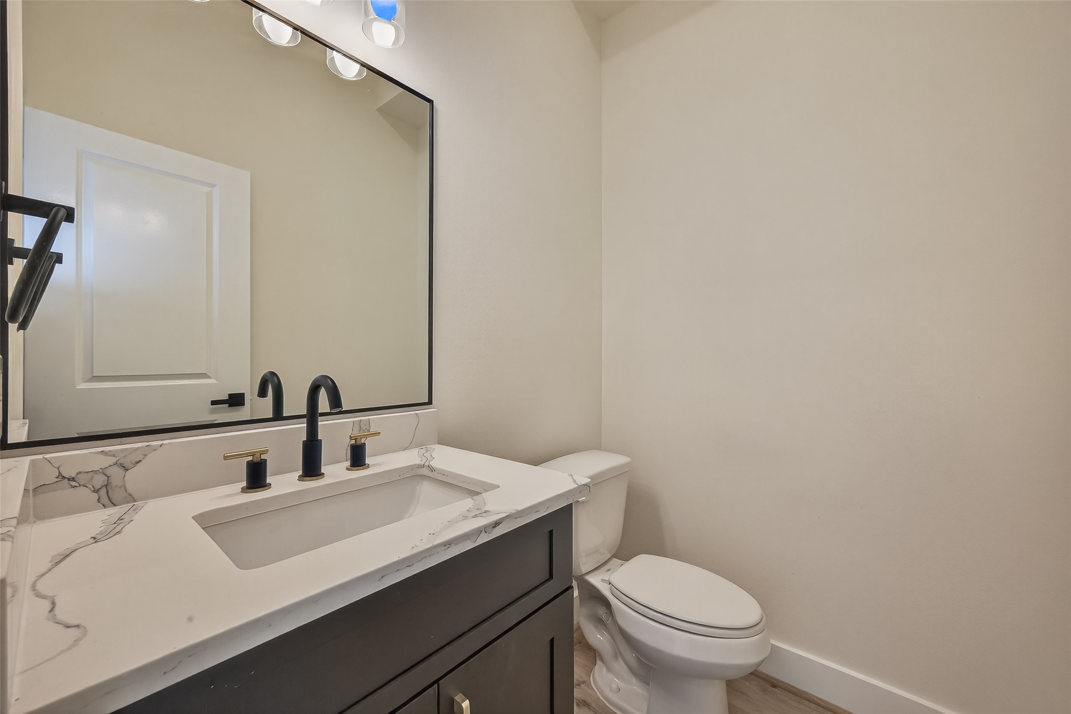 808 Fortune Street, Unit A Houston, TX 77088 - Photo 14 of 38 Downstairs half bath
