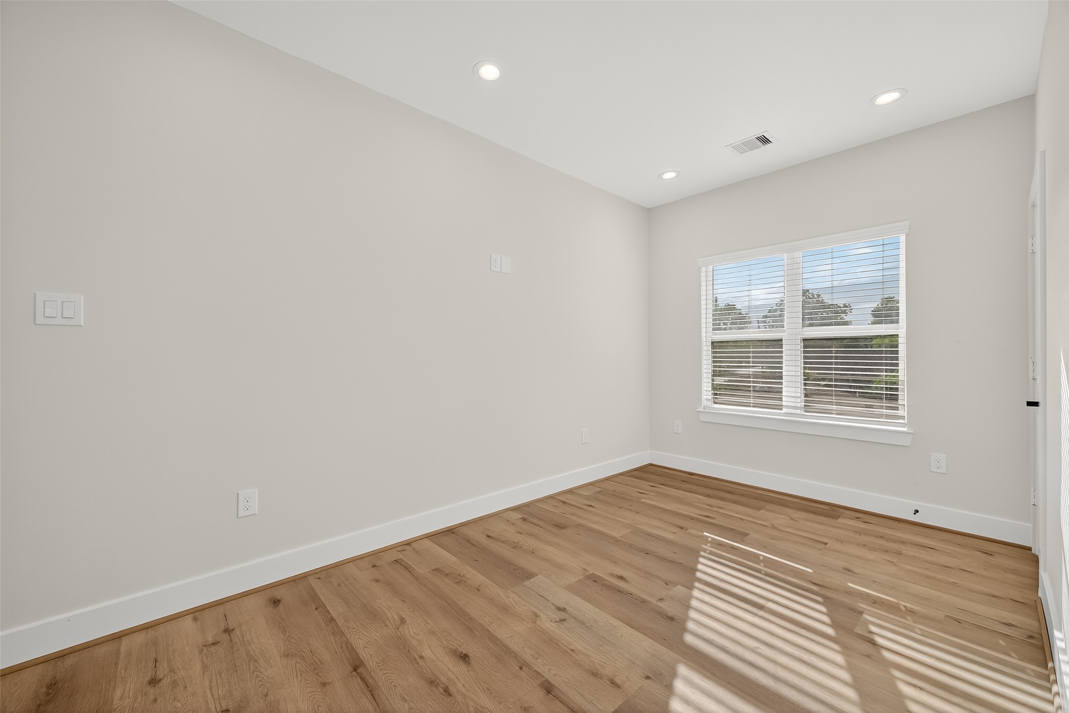 808 Fortune Street, Unit A Houston, TX 77088 - Photo 15 of 38 Game room on 2nd floor