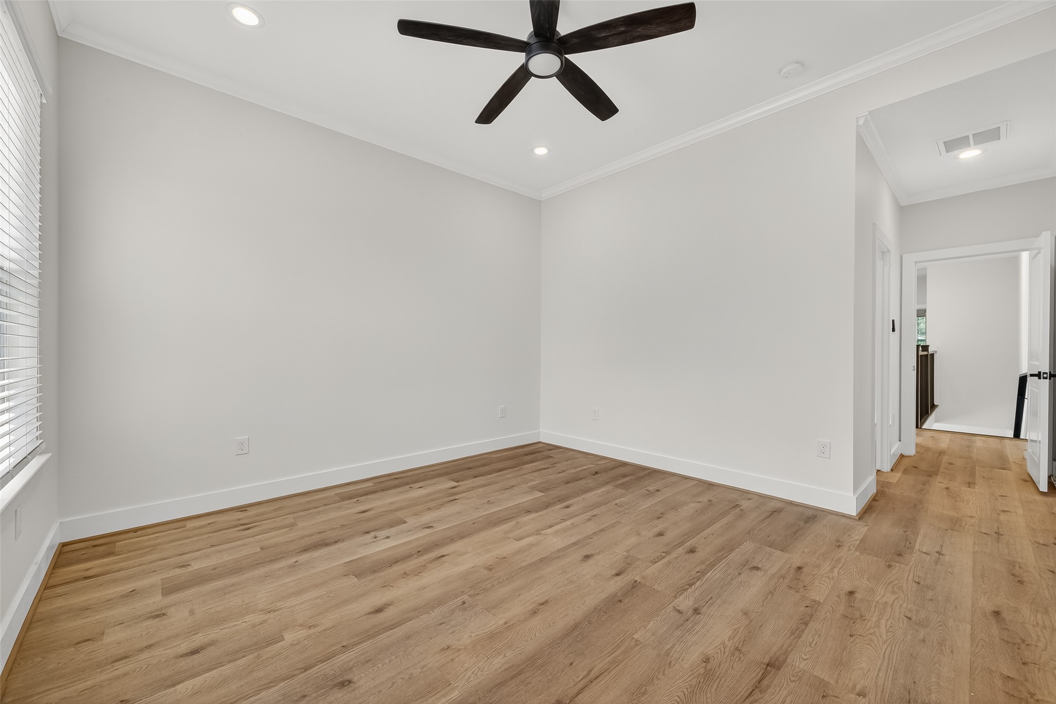 808 Fortune Street, Unit A Houston, TX 77088 - Photo 19 of 38 Another view of this spacious room