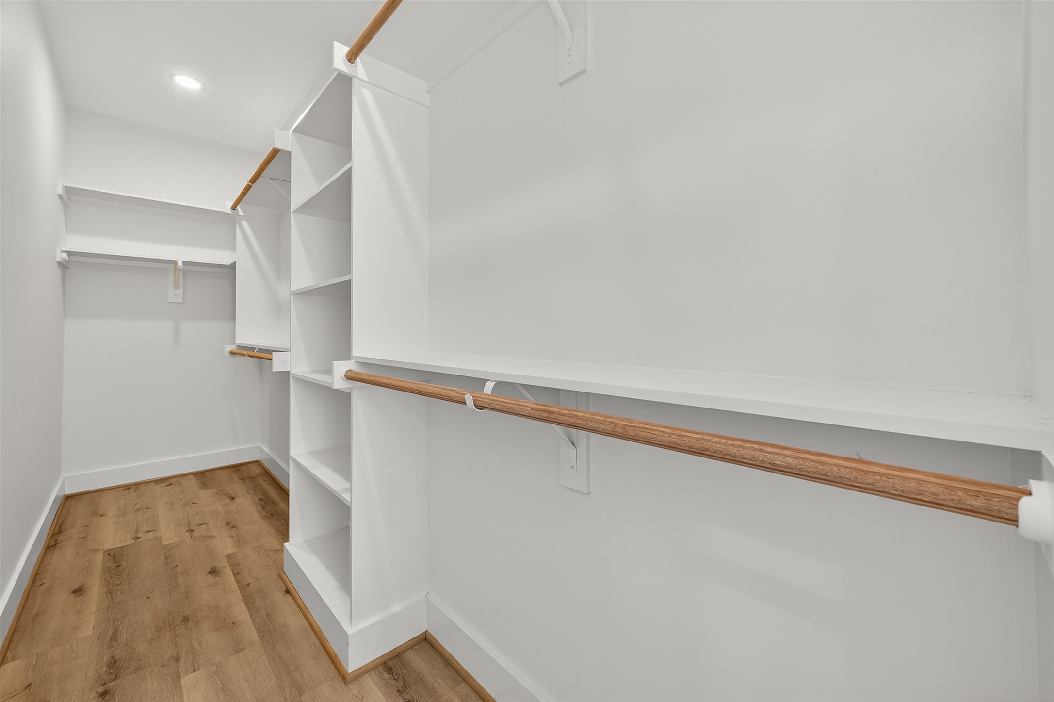 808 Fortune Street, Unit A Houston, TX 77088 - Photo 25 of 38 Large walk in for primary bedroom