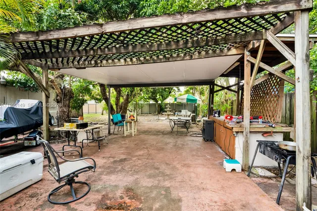 $530,000 | 5955 Southwest 4th Street, Miami, FL 33144