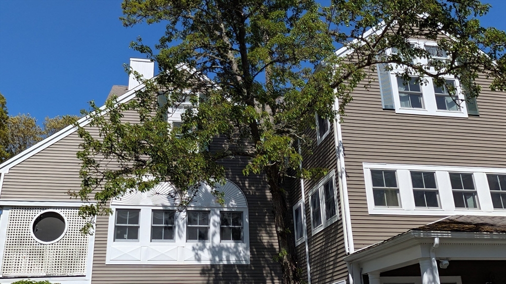 105 Parker Road, Unit B Barnstable, MA 02655 - Photo 3 of 36 Gallery Image 3