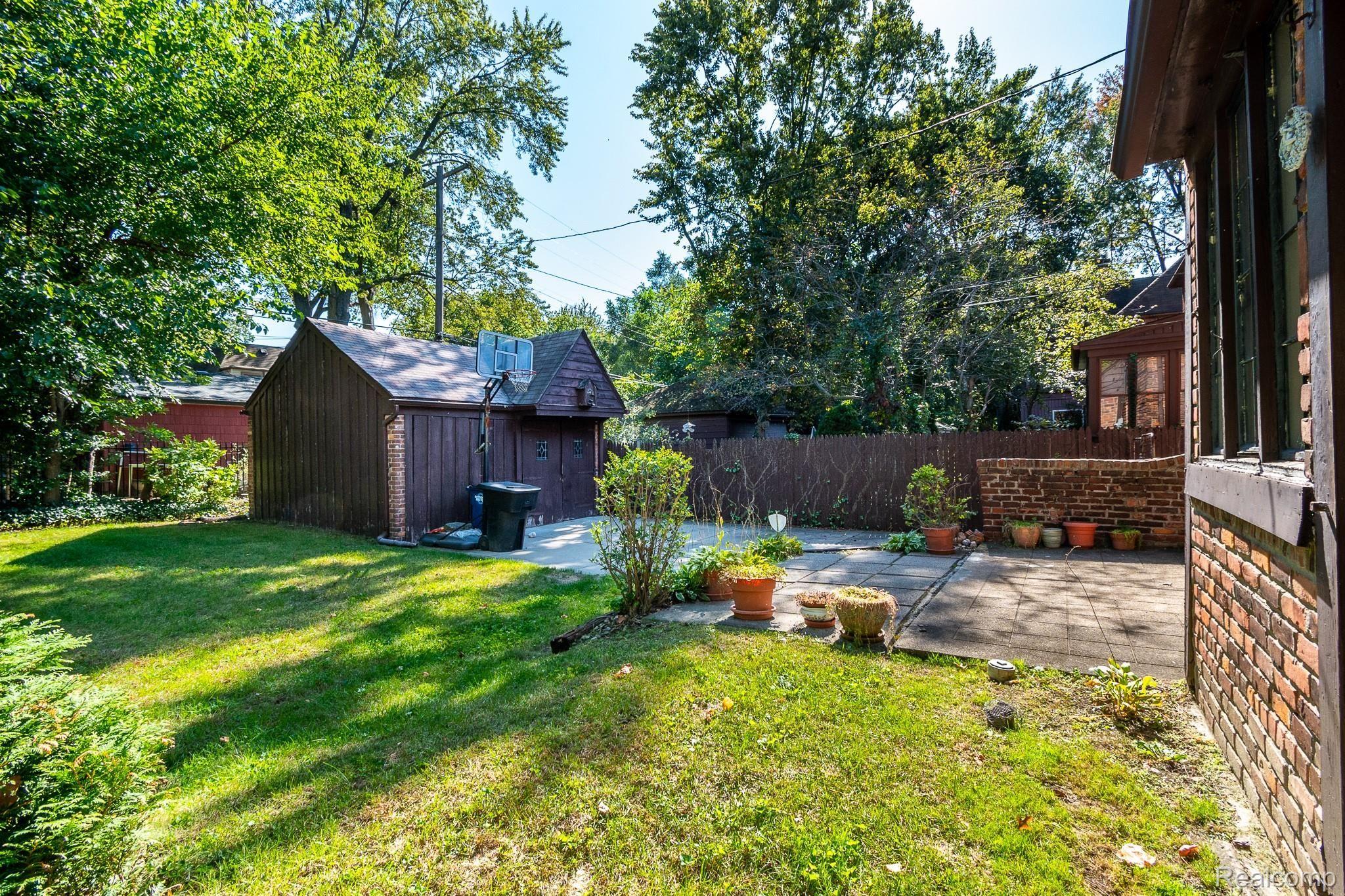 20240 Briarcliff Road Detroit, MI 48221 - Photo 26 of 28 Rear3.jpg