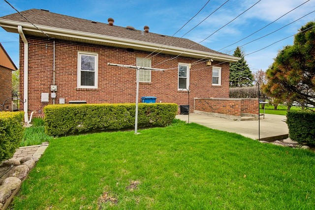317 South Pine Street Mount Prospect, IL 60056 - Photo 16 of 20