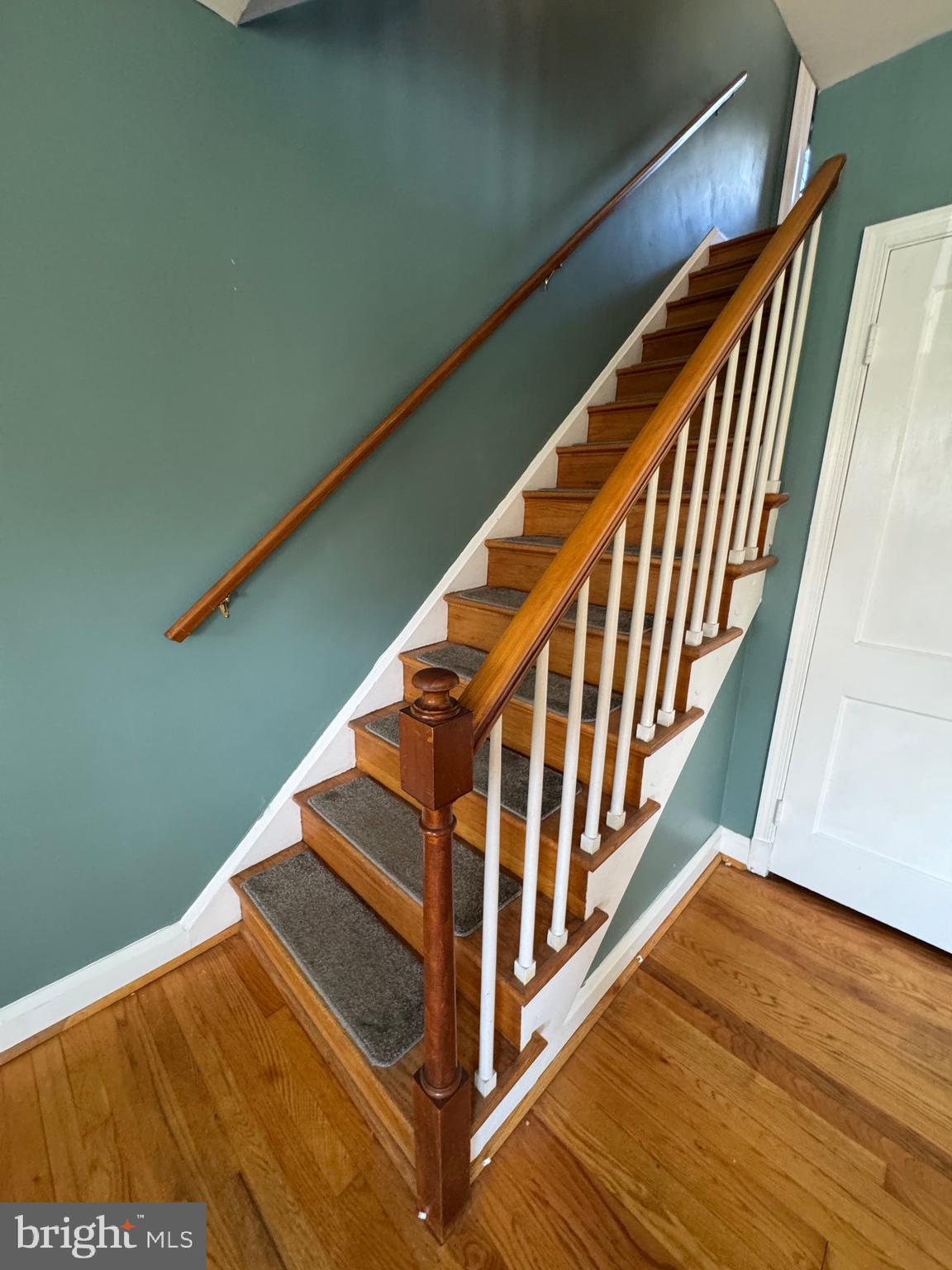 1052 Downton Road Baltimore, MD 21227 - Photo 16 of 55