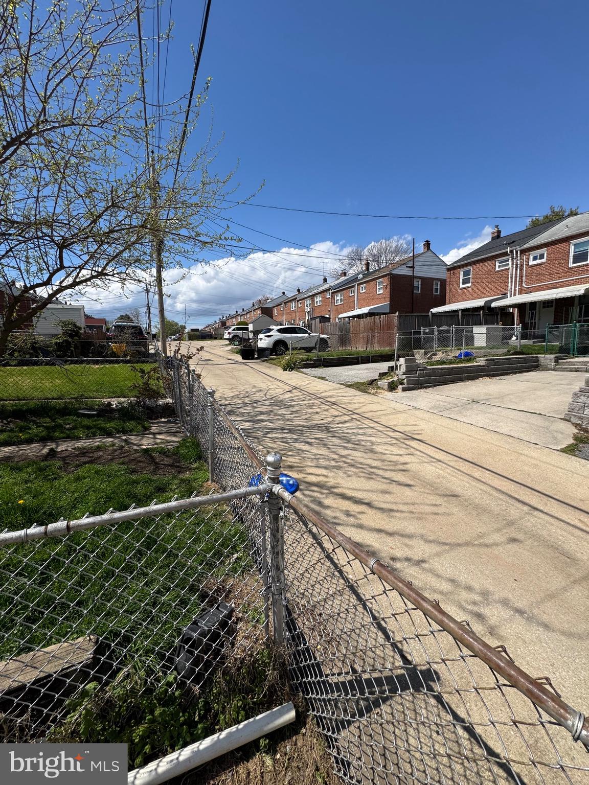 1052 Downton Road Baltimore, MD 21227 - Photo 43 of 55