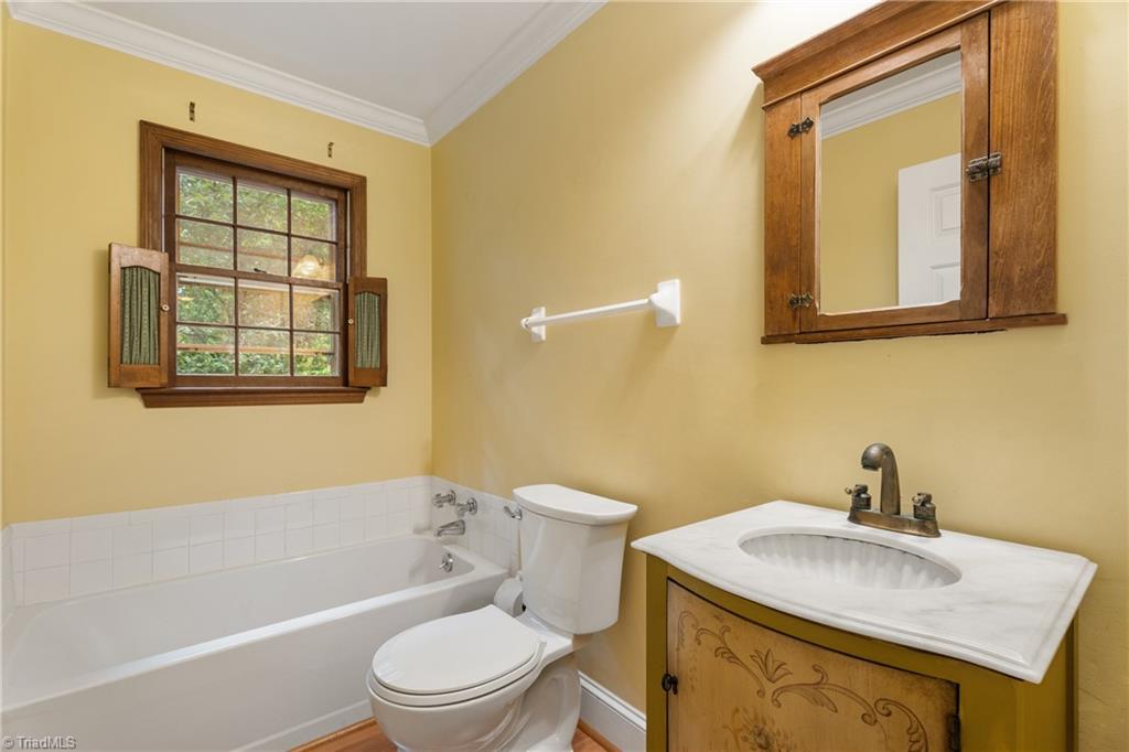 2460 Vincent Road Winston-Salem, NC 27106 - Photo 15 of 41
