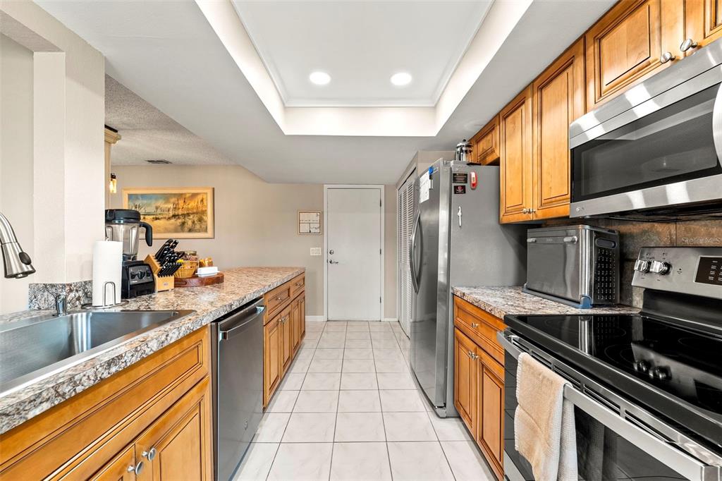 6282 Darien Way Spring Hill, FL 34606 - Photo 15 of 48