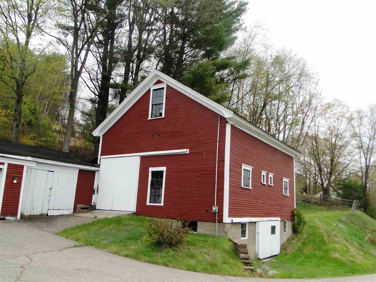 25 Winona Road Ashland, NH 03217 - Photo 3 of 33