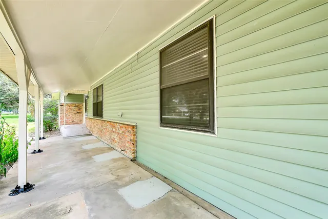 $2,400 | 3605 Longherridge Drive, Pearland, TX 77581