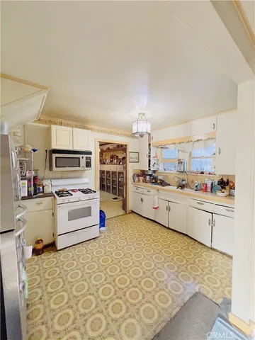 $978,000 | 231 North Ave 60, Los Angeles, CA 90042
