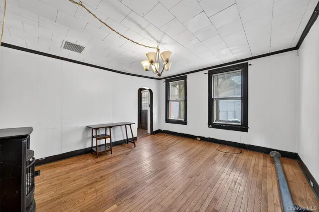 $199,000 | 9 Franklin Street, Port Jervis, NY 12771