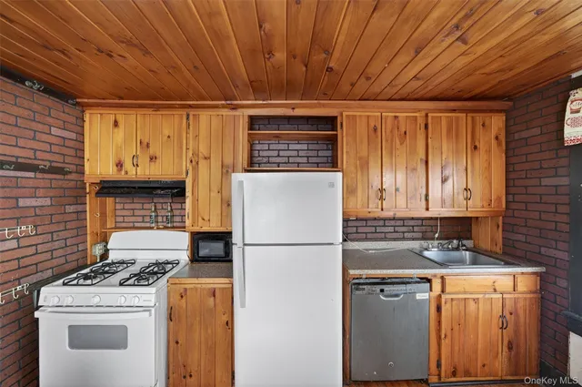 $199,000 | 9 Franklin Street, Port Jervis, NY 12771