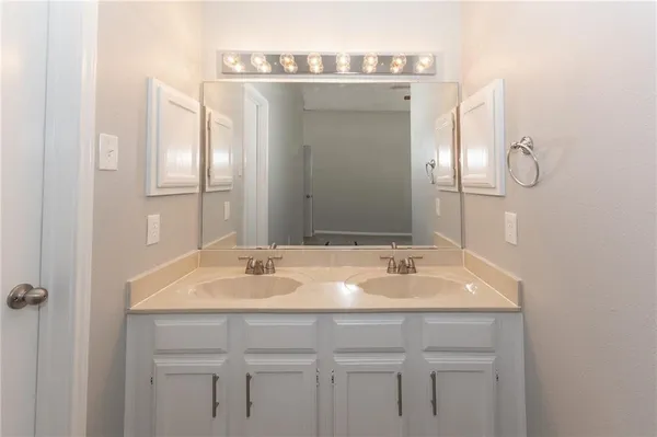 $1,825 | 1500 Pigeon Forge Road, Pflugerville, TX 78660
