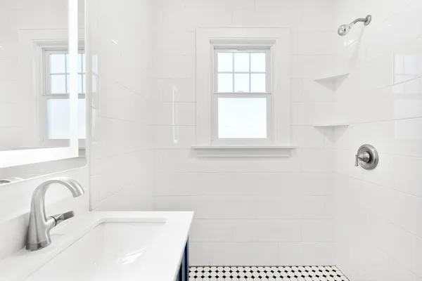 $124,900 | 301 West Oakland Avenue, Unit 4, Austin, MN 55912