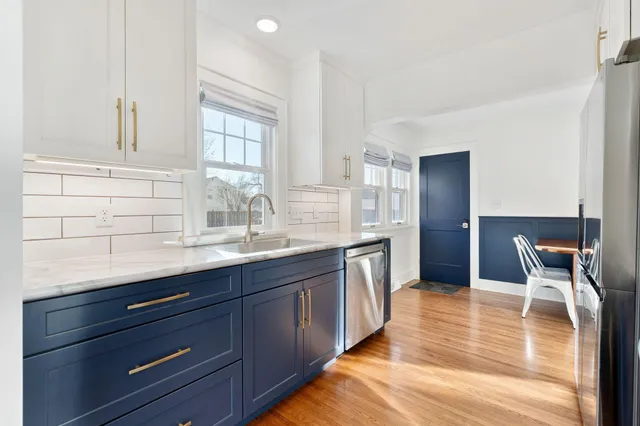 $124,900 | 301 West Oakland Avenue, Unit 4, Austin, MN 55912