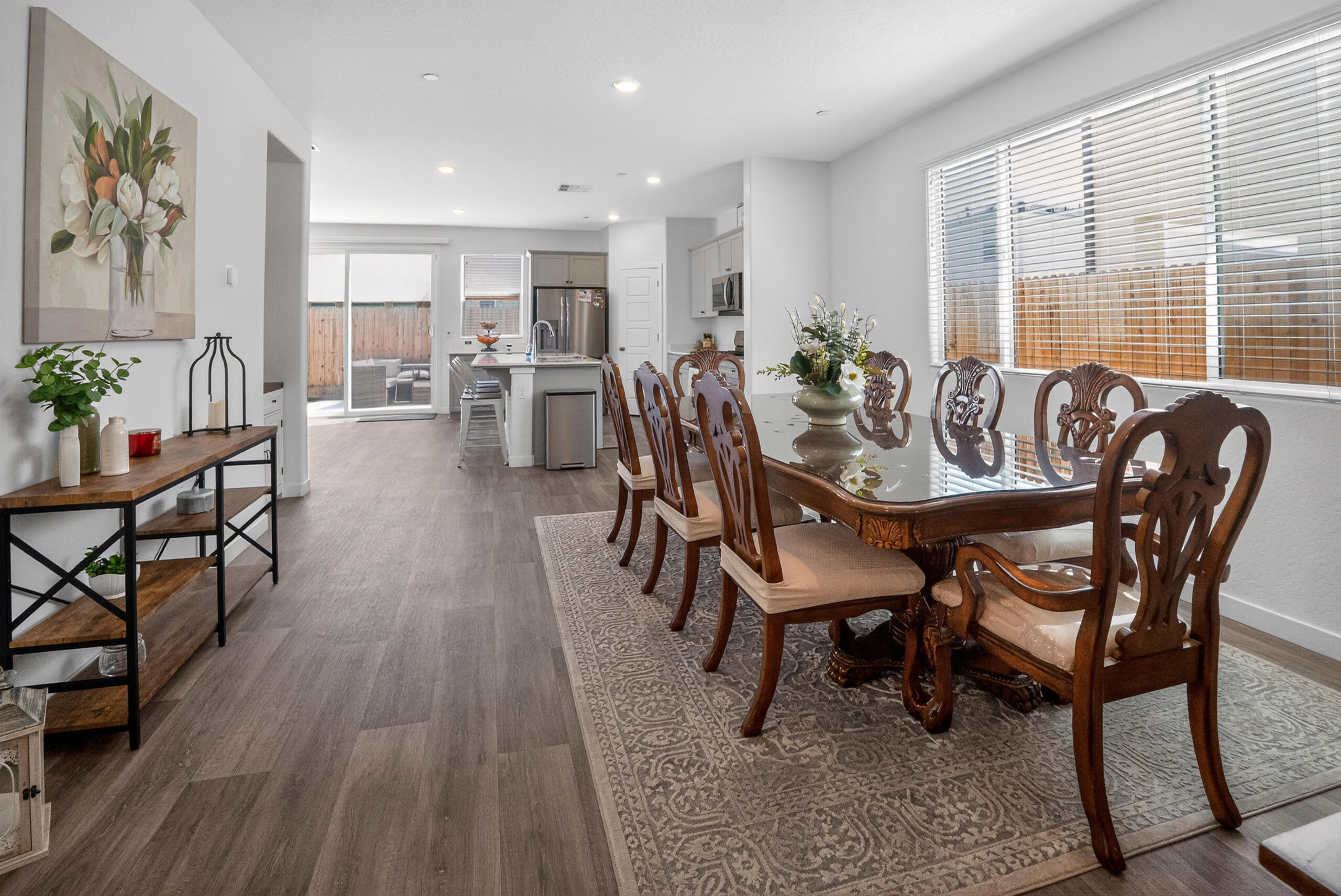 4242 Hampton Way Clovis, CA 93619 - Photo 4 of 39 DSC08147-HDR