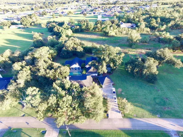 $584,000 | 213 West 86th Street, Cut Off, LA 70345