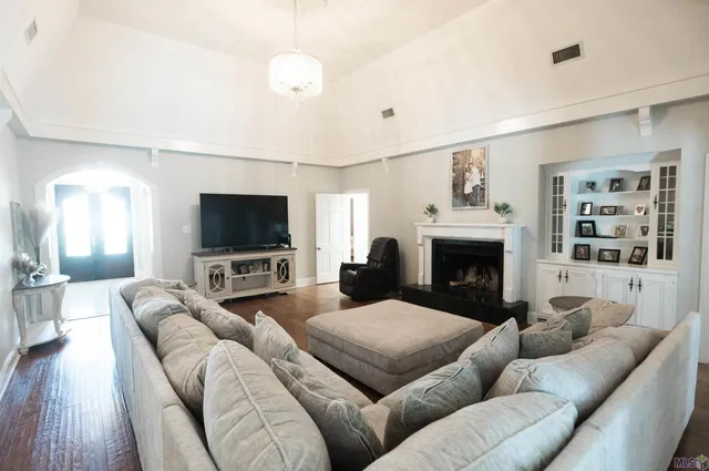 $584,000 | 213 West 86th Street, Cut Off, LA 70345